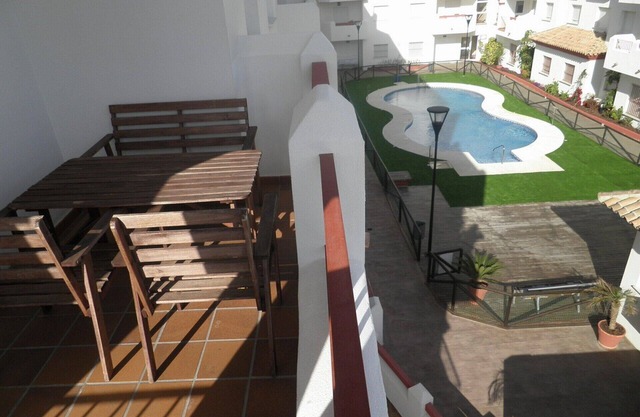 apartamento con piscin, parking, Wifi