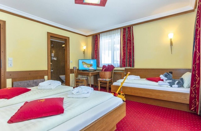 Apartment with bath, WC - NEW from winter: Alpenhof Aparthotel Werfenweng