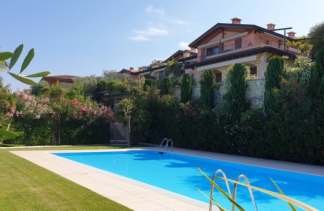 Apartamento con hermosa vista al lago