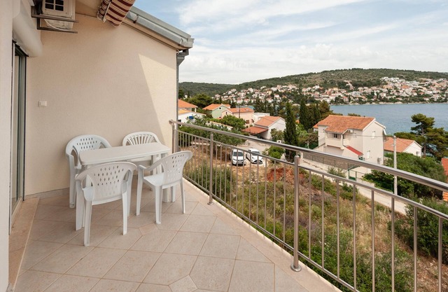Apartamentos Marinko (39731-A2) - Okrug Gornji (Ciovo)