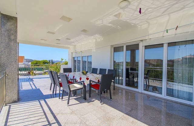 Apartamentos Maslina (16231-A3) - Okrug Gornji (Ciovo)