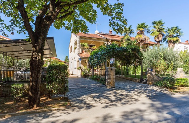 Apartamentos Marko, (13101), Porec, riviera Porec, Croacia
