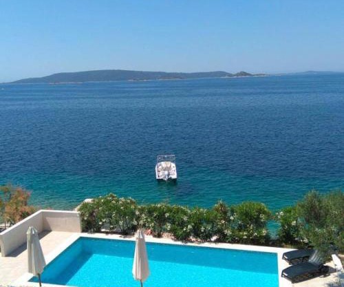 Apartments Niana with heated swimingpool