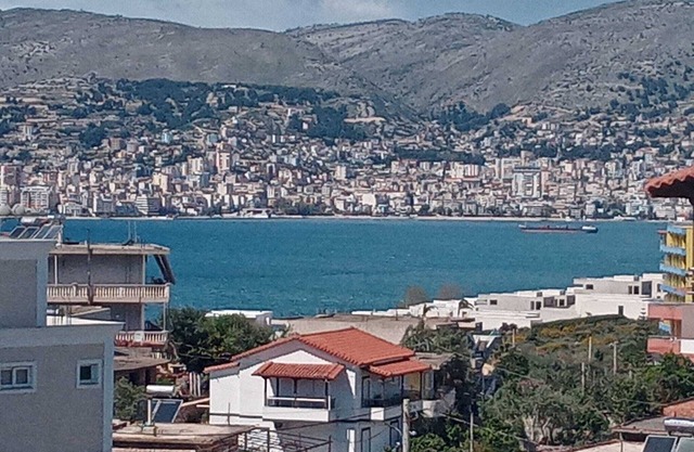 Apartments Polonia Saranda with free parking close to Ksamil and best beaches