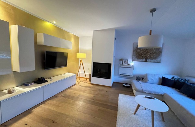 Apartamentos Raffaello Apartamento de 3 dormitorios con piscina compartida