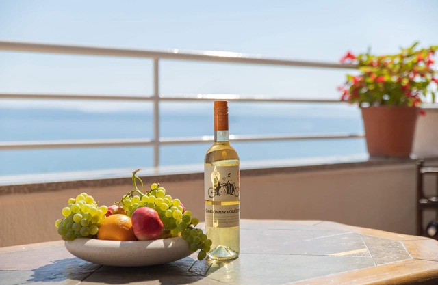 Apartments Sunrise ( Duilovo ) -Superior Three Bedroom Apartment with Sea View Terrace