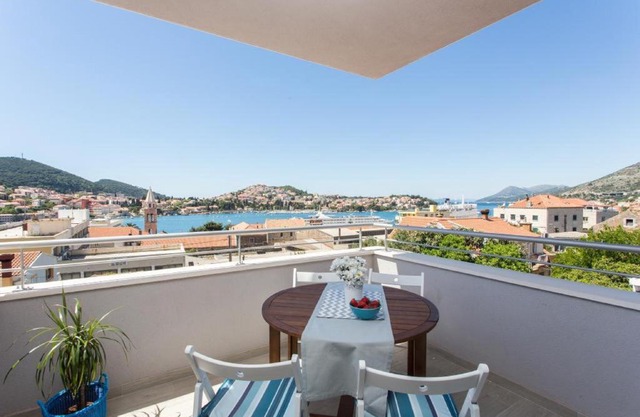 Apartments Villa Karmen