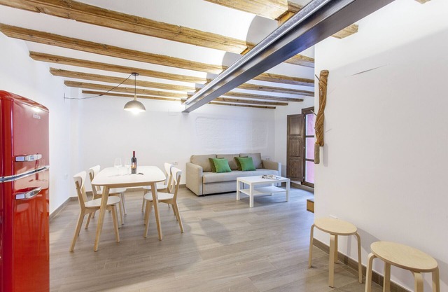ApartUP Central Market II