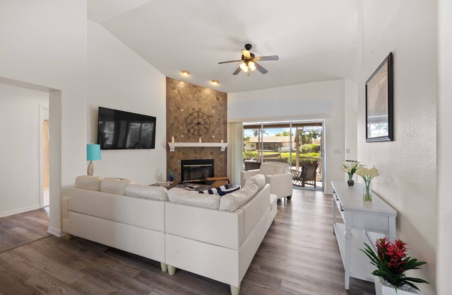 Apollo Beach Waterfront 4BR+Dock+Near Tampa