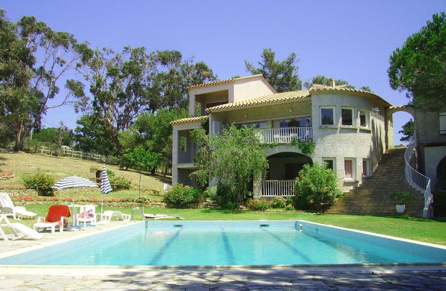 Appart 4/5 Pers. 50 m² con 2 dormitorios, piscina, jardín y vista al golfo de Ajaccio