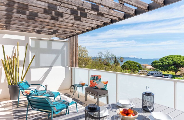 Appartement 50m Plage des Salins Vue Mer Terrasse Piscine 2 Parkings 2 Chambres