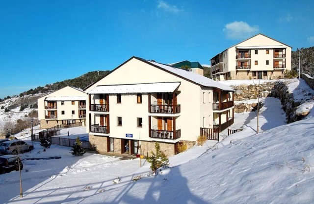Apartamento abordable à 500m du centre, piscine sur place!