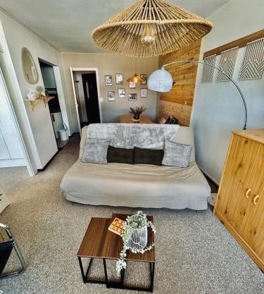 Appartement ensoleillé avec chambre vue montagne pied des pistes