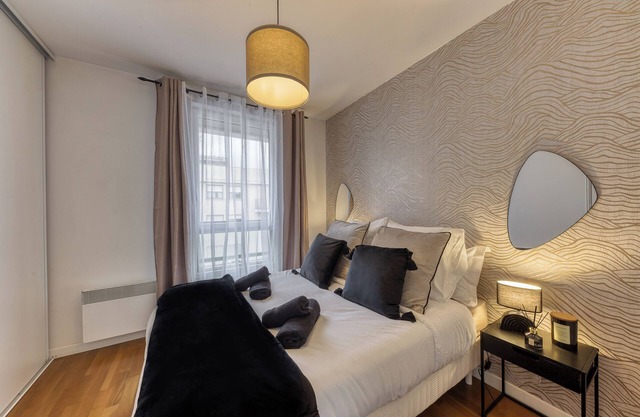 Apartamento para 4 personas - parking - estación de metro + tren - ascensor