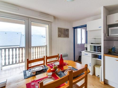 Appartement T2 4 pers avec balcon, parking, animaux admis - FR-1-402-23