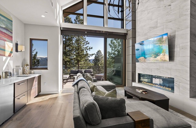 Appreciate this exclusive private penthouse located on Lake Tahoe's North Shore