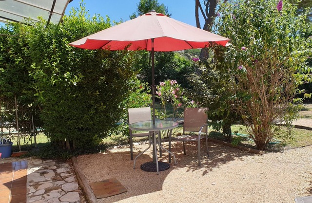 Appt F2 - 22 m2 en parque arbolado al borde del Verdon