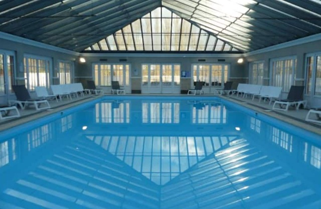 Apt 4 pers swimming pool, parking/bed linen and toiletries, beds made before arrival