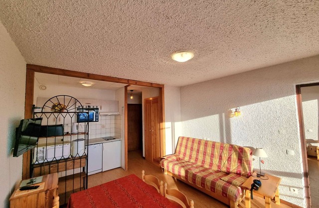 Apto 6 pers, balcón sur, centro estac., mascotas, parking, WiFi, lavavajillas