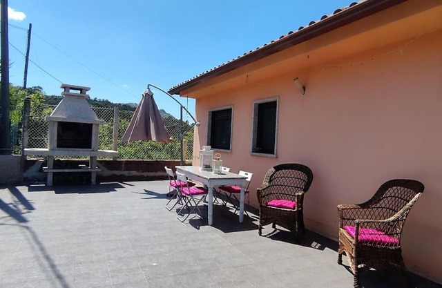 apt acogedor con terraza y barbacoa