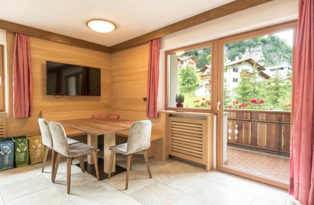 Apt Emil - Haus Kostner