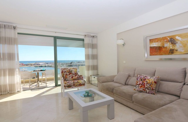 2Bed de lujo / 2Bath en Aquamar Marina