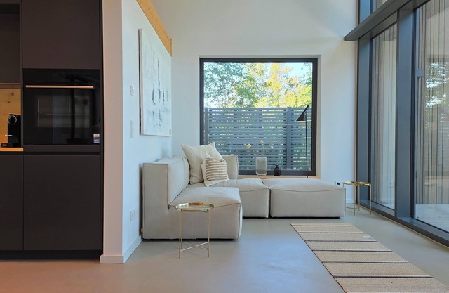 Architect's house "Sturmvogel" in Kiel-Schilksee, direct beach location with sea view