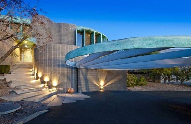 Architectural Dream Guesthouse