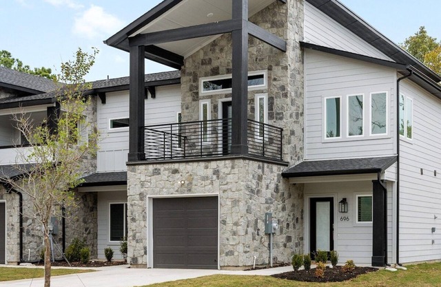 Arlington Retreat- 3 bedroom Tranquility