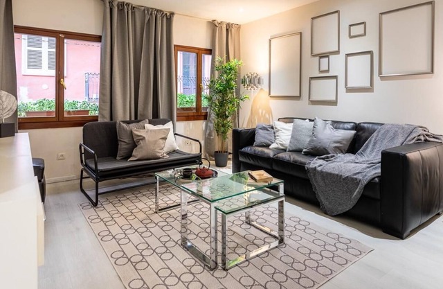 Artekale by Forever Rentals. Apartamento de 2 dormitorios con wifi. Casco Viejo