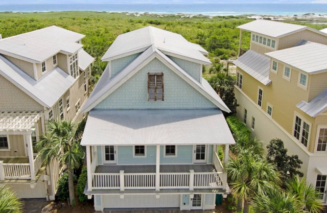Según lo visto en los cazadores de playa de HGTV - Vistas panorámicas del océano y la playa 5 Br 5 Bth