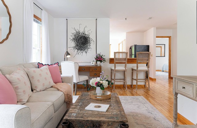 Asheville Nest - 4 beds/ 2 bath with game room, pet friendly!