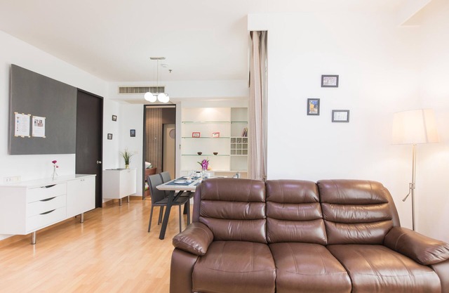 Asok Terminal 21 2BR @ BTS / MRT Pool / Netflix 市中心 购物中心 (A)