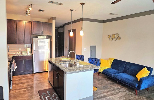 At Serene Blue Velvet Studio, everything you need is within walking distance.