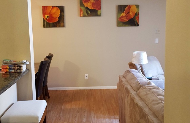 Tras las huellas de Summerlin, 3 habitaciones, 2 baños. Condominio recientemente actualizado