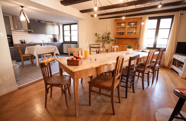 Casa 5 habitaciones 10 a 14 personas 4 **** en el pie del centro de Kaysersberg