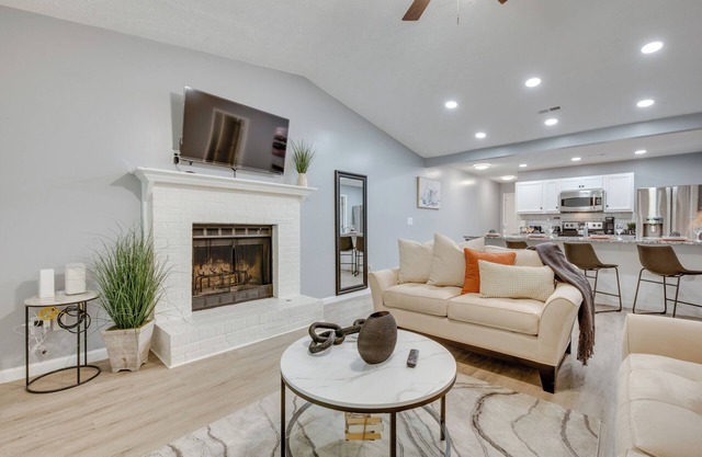 Atlanta Getaway w/ Private Yard: 3 Mi to Airport