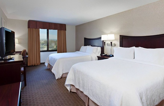Attractive Retreat for a Family Trip! W/ Pool, Gym