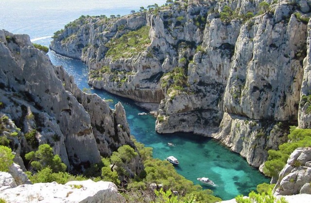 Atractiva casa de vacaciones en una zona montañosa de Sainte Baume