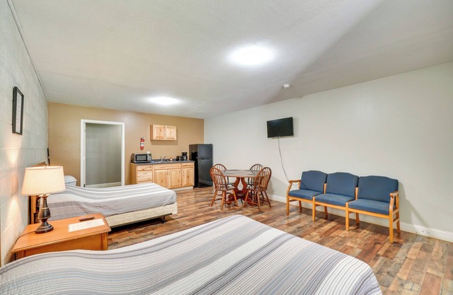 River & Trails On-Site: Briceville Getaway