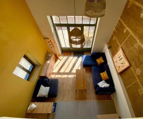 Au calme, grand appartement avec terrasse et parking