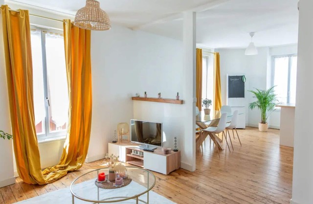 Au Pied de la Plage de Morgat, Appartement 4 Personnes Lumineux et Confortable