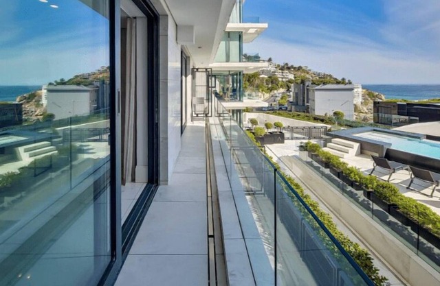 Aurum Modern Two Bedroom Apartment Bantry Bay