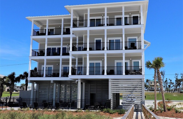 7/26 - 8/16 AVAIL - 5 NGT MIN! GULF FRONT 9BD/9.5BA, 3 LIVING AREAS, ELEVATOR, POOL!