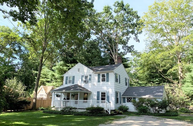 August Rental- Summer Getaway