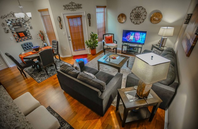 El Avalon En Clearwater. Completamente renovado en 2017, 2 dormitorios, 2 baños condominio.