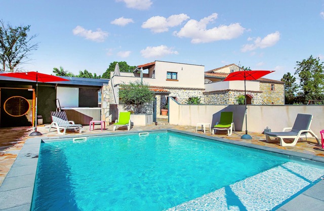 Impresionante casa en Grospierres con.