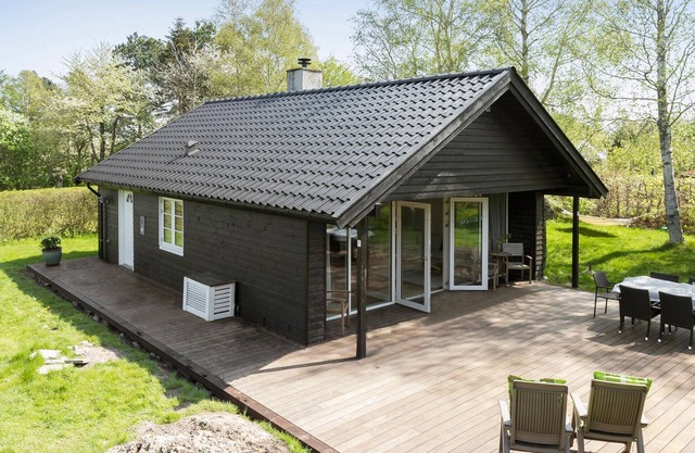 Acogedora casa en Melby con WiFi