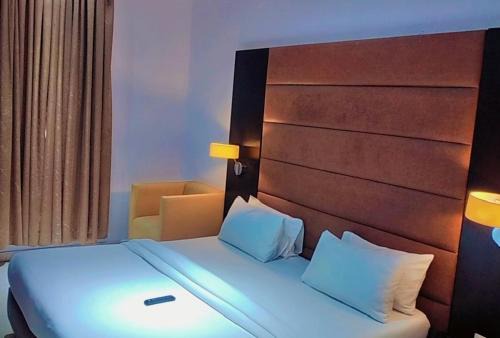 Axor Hotel & Suites