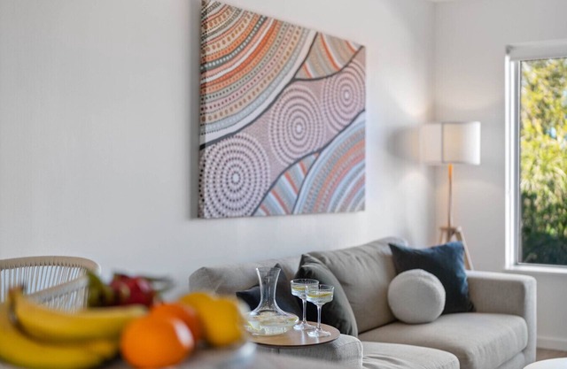 Scarborough Sunsets- One bedroom Apartment